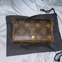 Authentic Louis Vuitton Wallet 