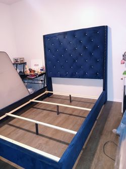 BEAUTIFUL BED FRAME.