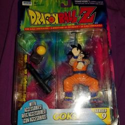 Vintage Dragon Ball Z The Saga Continues: Series 9 "Goku" Action Figure 