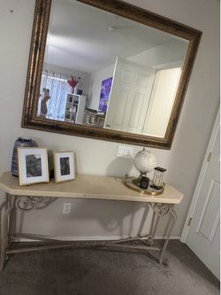 Sofa table plus mirror