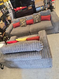 Couch set