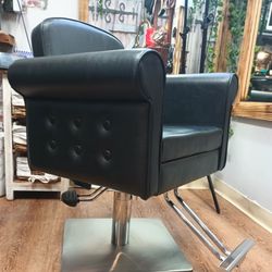 Salon / Barber Shop Chairs W/square Base And More 