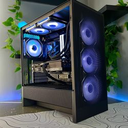 Gaming PC: Ryzen 9800X3D | RTX 5070 Ti | 32GB DDR5
