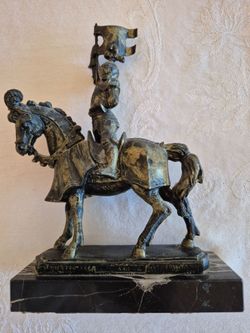 Vintage Knight horseback marble Amtura XVI-SEC. Figurine Italy READ BELOW