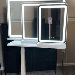 LED Vanity Makeup Mirror NEW✅