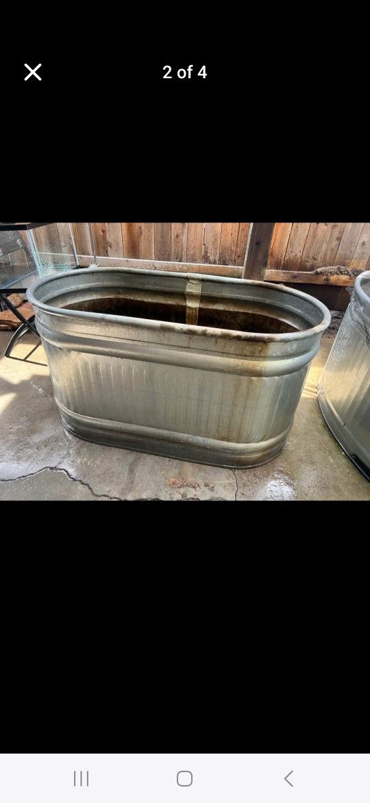 100 Gallon Stock Tank