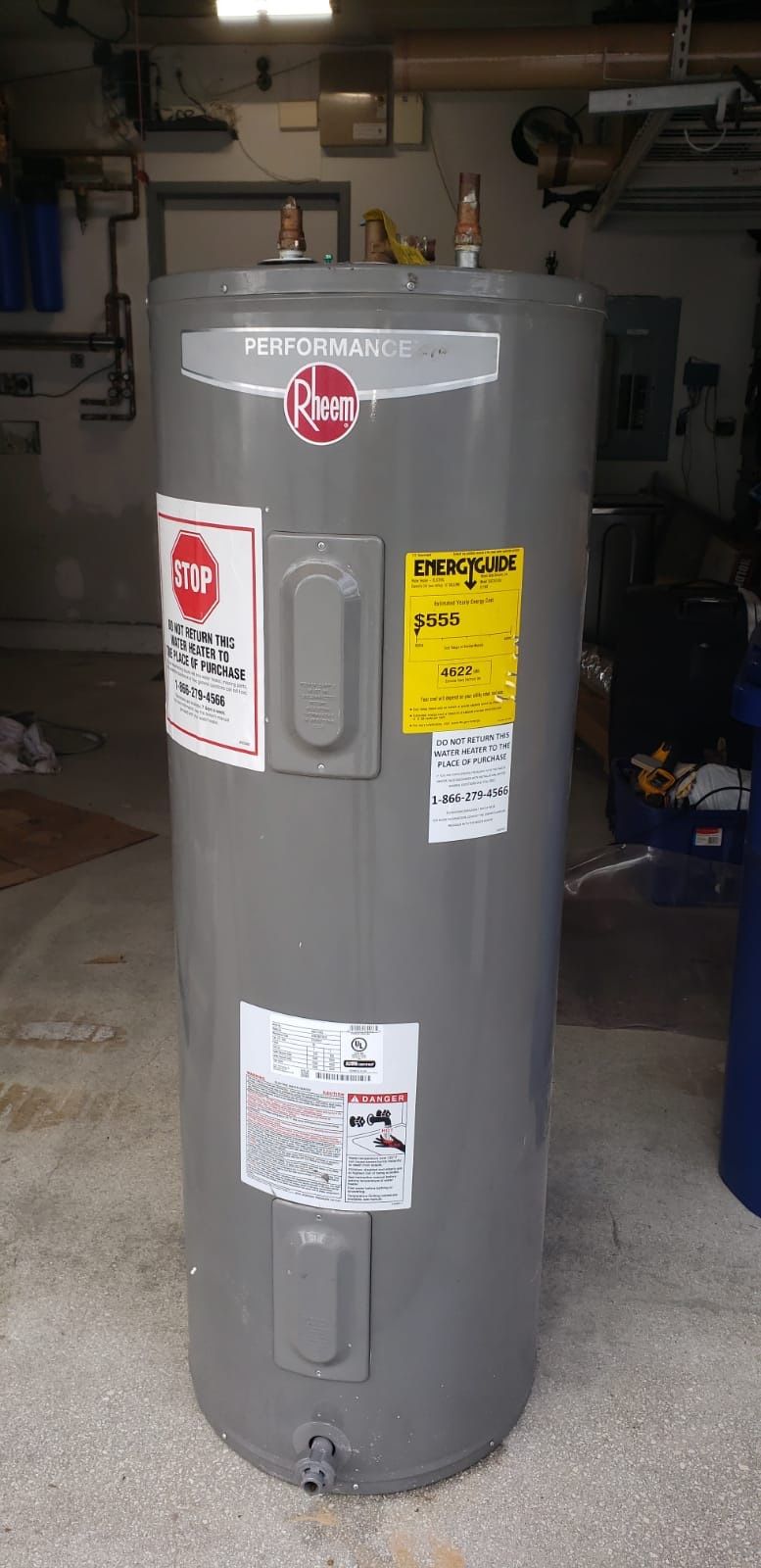 2017 50gal waterheater with 3 years warranty