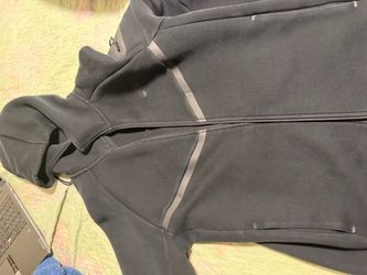 small nike tech hoodie
