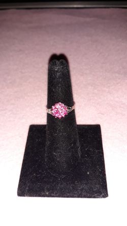 Ladies Ruby ring