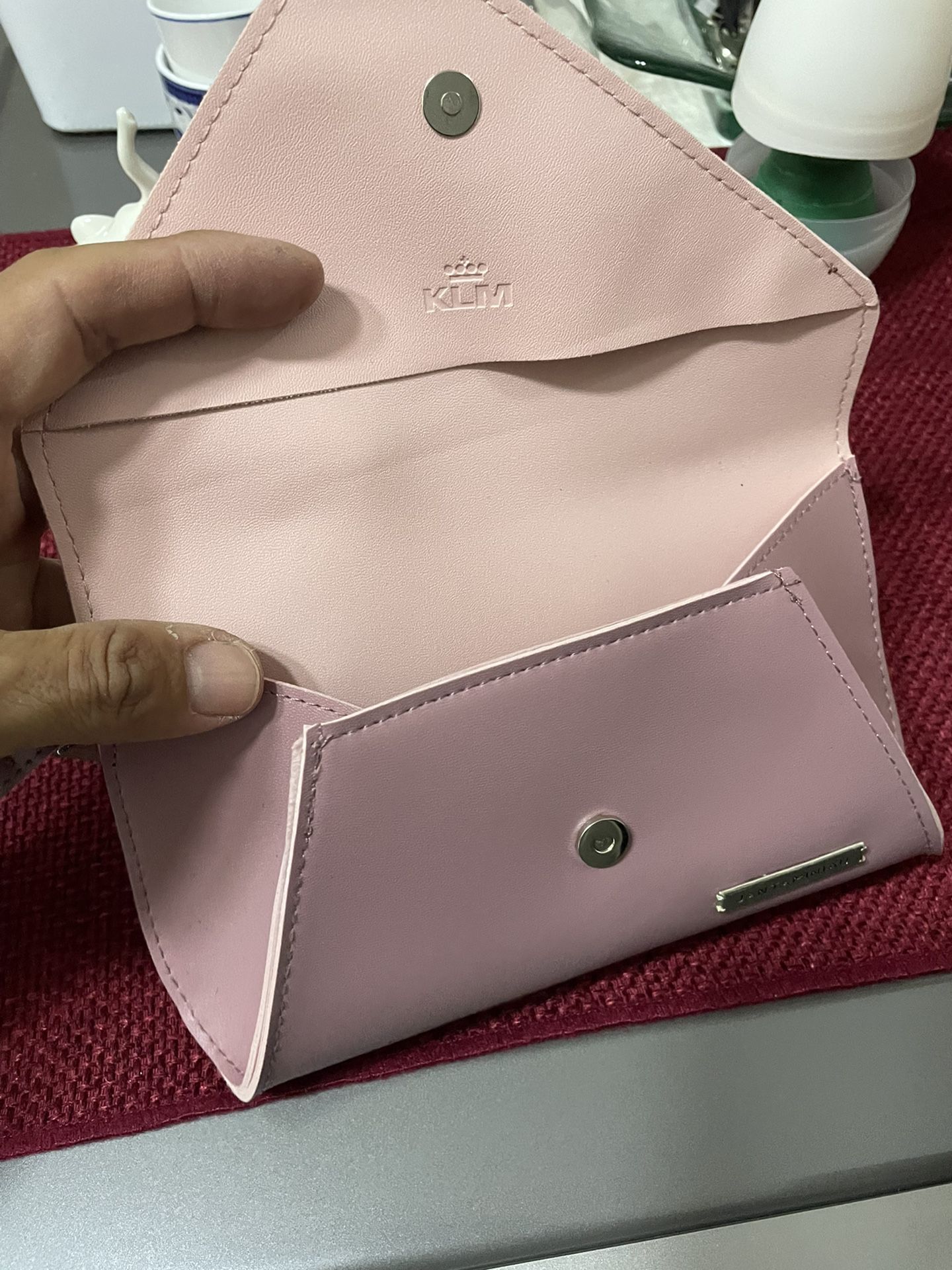 Woman’s mini purse in pink  