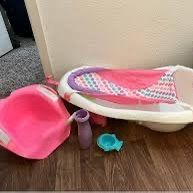 Fisher-Price Baby to Toddler Bath 4-In-1 Sling ‘N Seat Tub with Removable Infant Support and 2 Toys