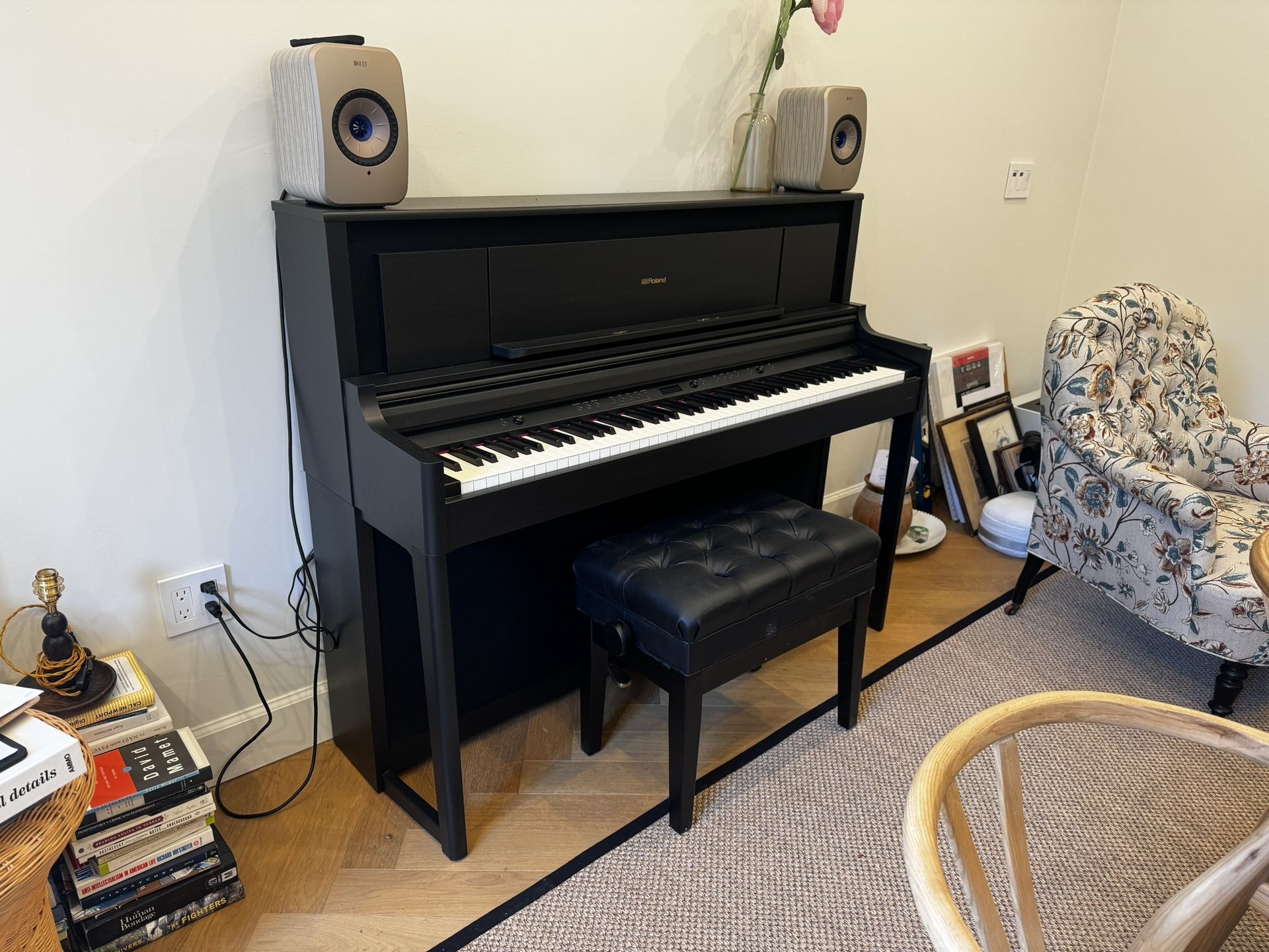 Roland LX706 digital Piano — Matte Black