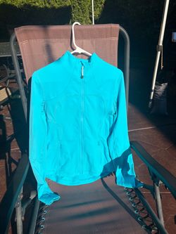 Lululemon define jacket size 8
