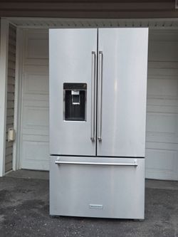 Counterdepth Kitchenaid refrigerator W36xD33xH71nches. Works Perfect With no issues.