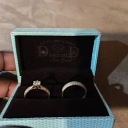 Wedding Ring With Dimond.  PICKUP AVAILABLE!