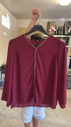 Women’s light shirt size large
