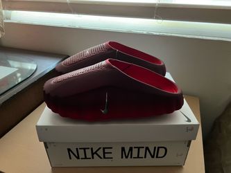 Nike Mind 001 Team Red University Size 10M