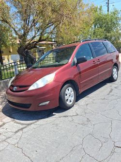 2008 Toyota Sienna