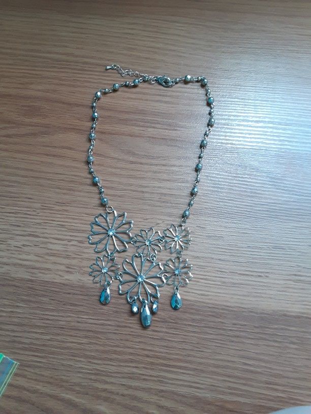 Flower Necklace