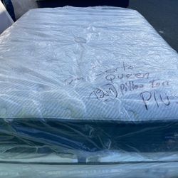 Queen Size Serta Mattress 
