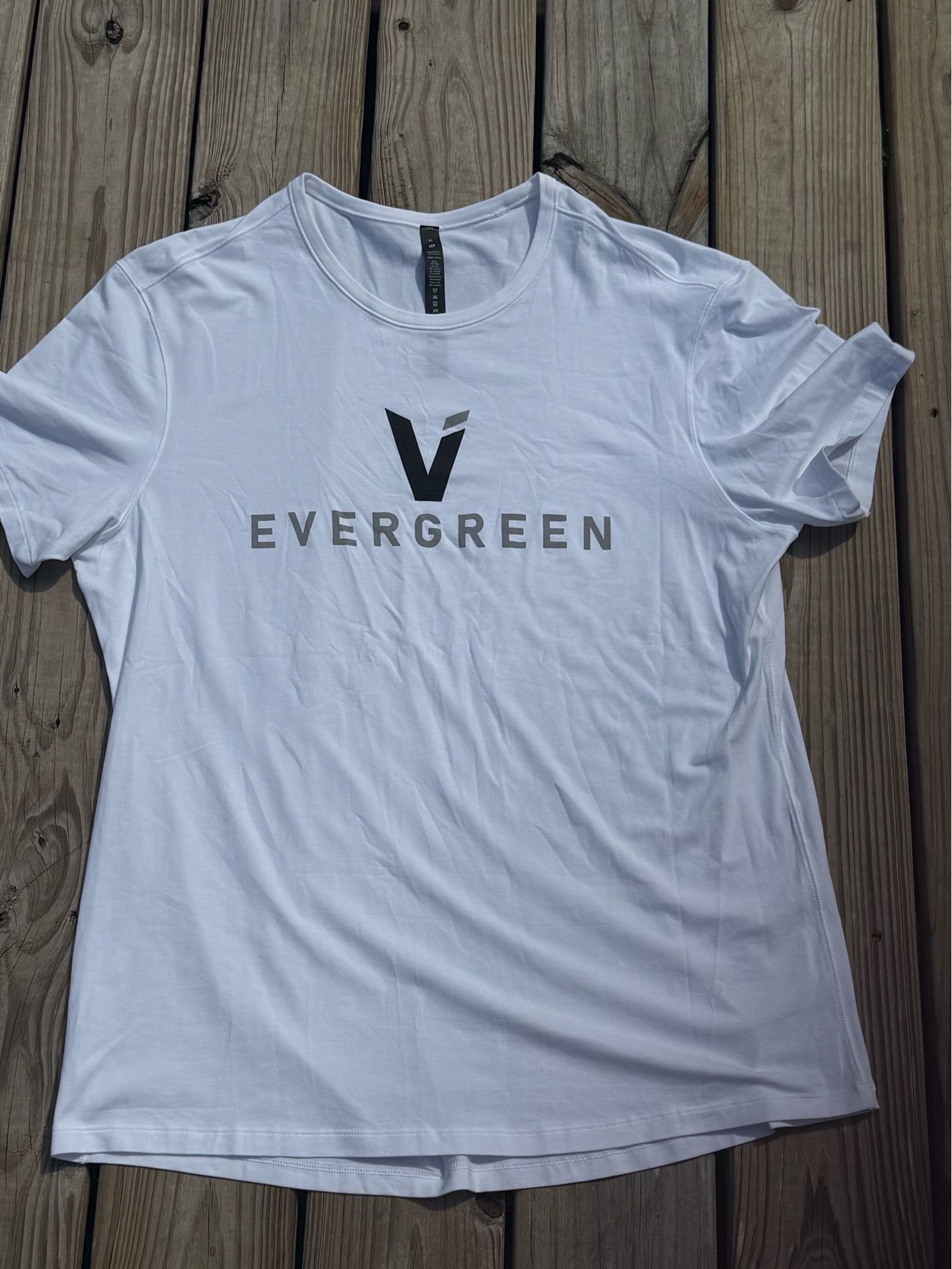 Lululemon Evergreen Logo Tee XL Minimalist Athleisure Clean Girl