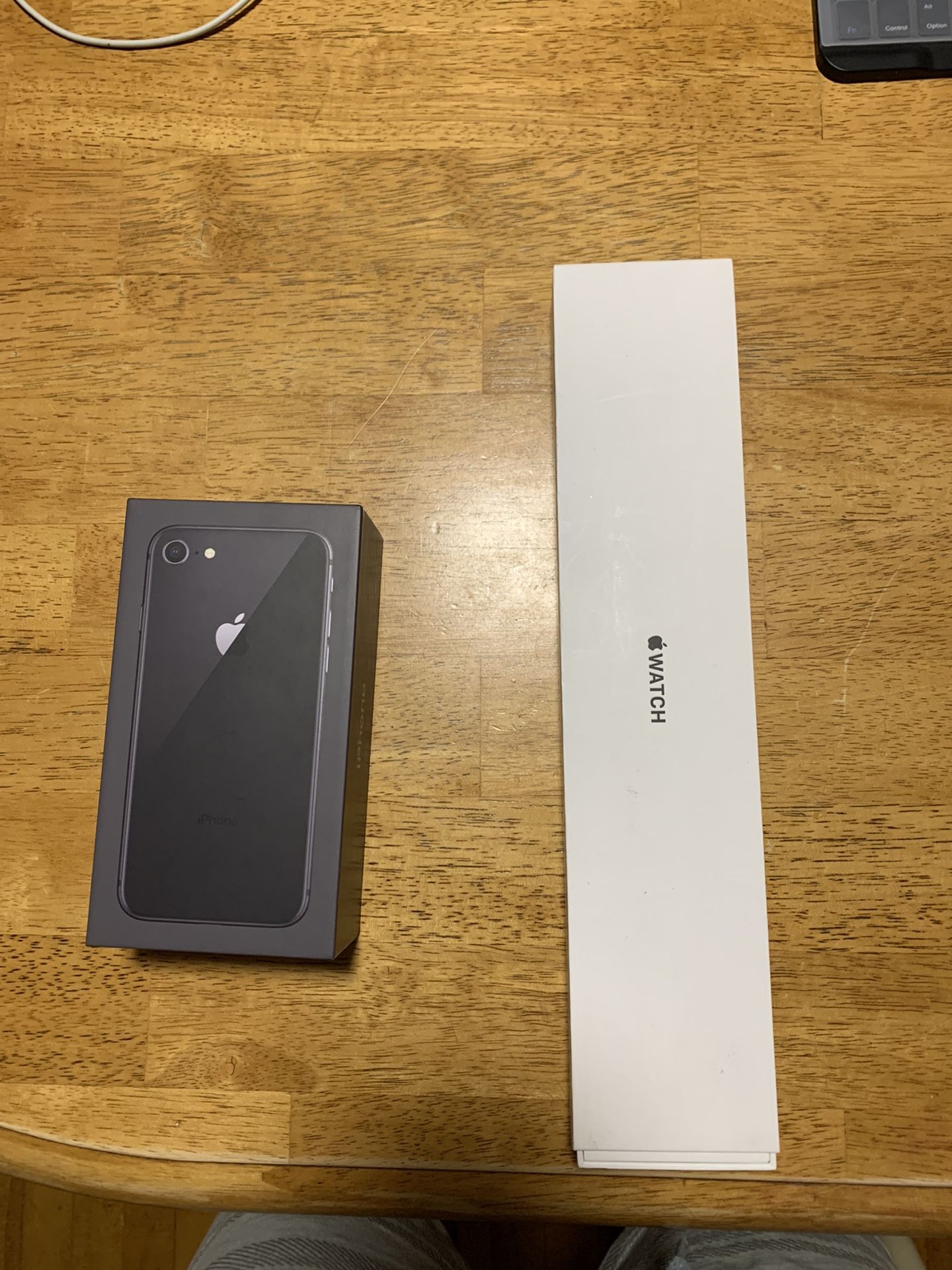 iPhone 8 And Apple Watch 1