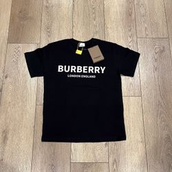 Bur🫐 Tee Shirt 