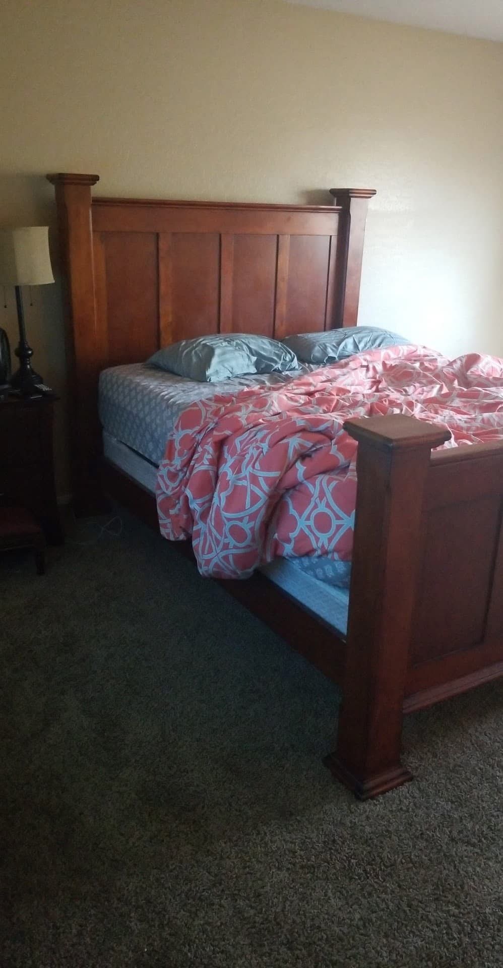 Free Huge Beautiful Queen Bed frame, Pick Up Only