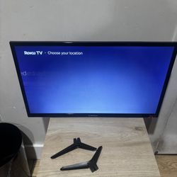 24 Inch Roku Tv With Remote And Stand