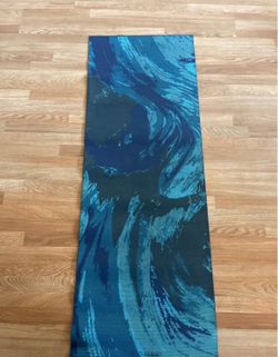 Yoga Mat (only used twice)