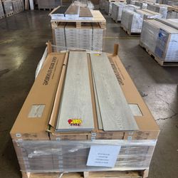 Up $0.89/sq ft 5.5mm~10mm Luxury Vinyl Plank Flooring SPC Flooring Wholesale Price 100+ Colors Available