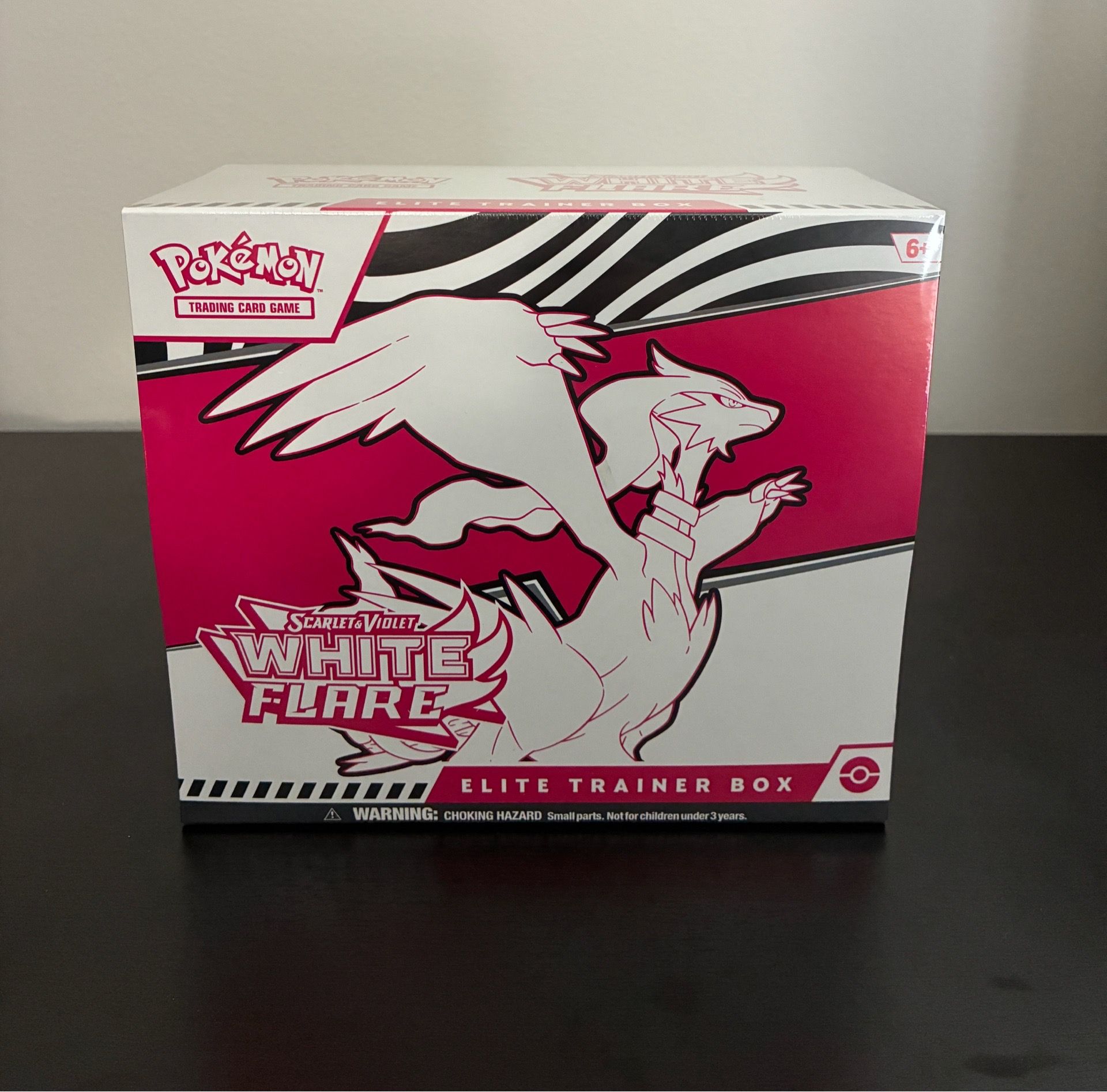 Pokémon White Flare ETB