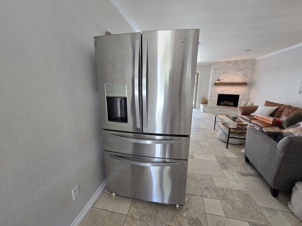 Whirlpool French 4-door Refrigerator. WRX988SIBM01