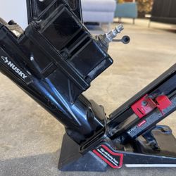 🔨 Husky 3-in-1 Flooring Nailer – Pneumatic  