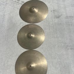 Vintage Avedis Zildjian 15”  Set And Avedis Zildjian 18”  Cymbal