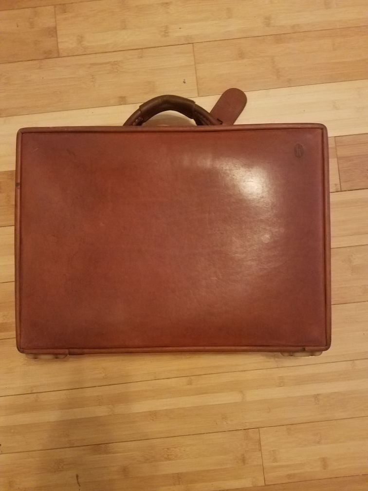 Lot - (2pc) Vintage Nylon Hartmann Luggage