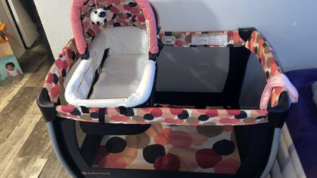 Girls Pack N play Polka dot