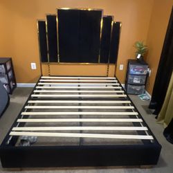 Queen Size Platform Bed