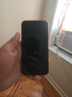 iPhone 11 RED - Needs Screen Replacement