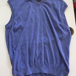 Brooks Brothers purple vest #fancy   Size: L 🚚 Ships fast – usually same or next day 🔥 Bundle & save – DM for deals on 2+ items!
