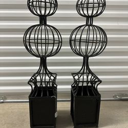 Pair iron topiaries 31”, 8” sphere & 6” base