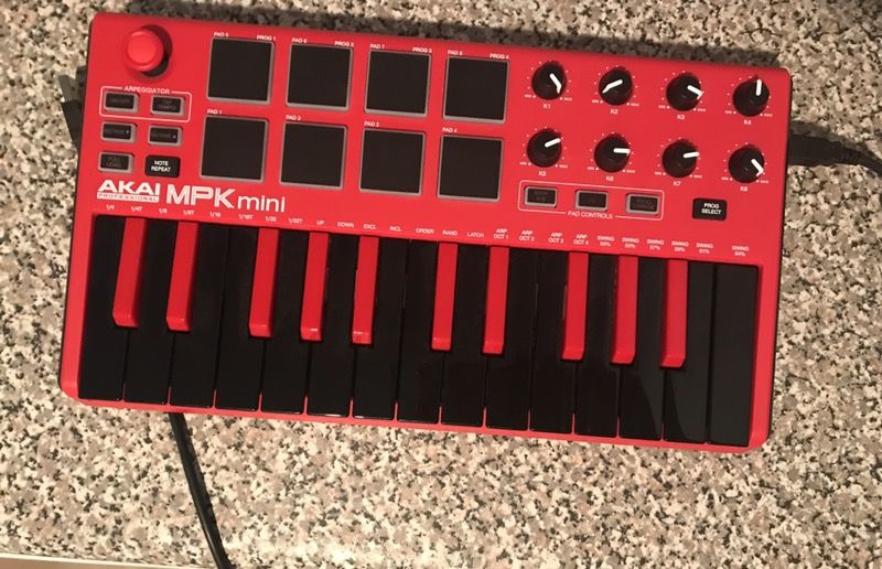 Akai Professional MPK MINI soundboard