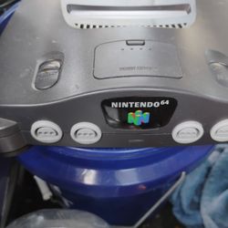 N64 2 Controllers 4 Games Best Offer Gets It