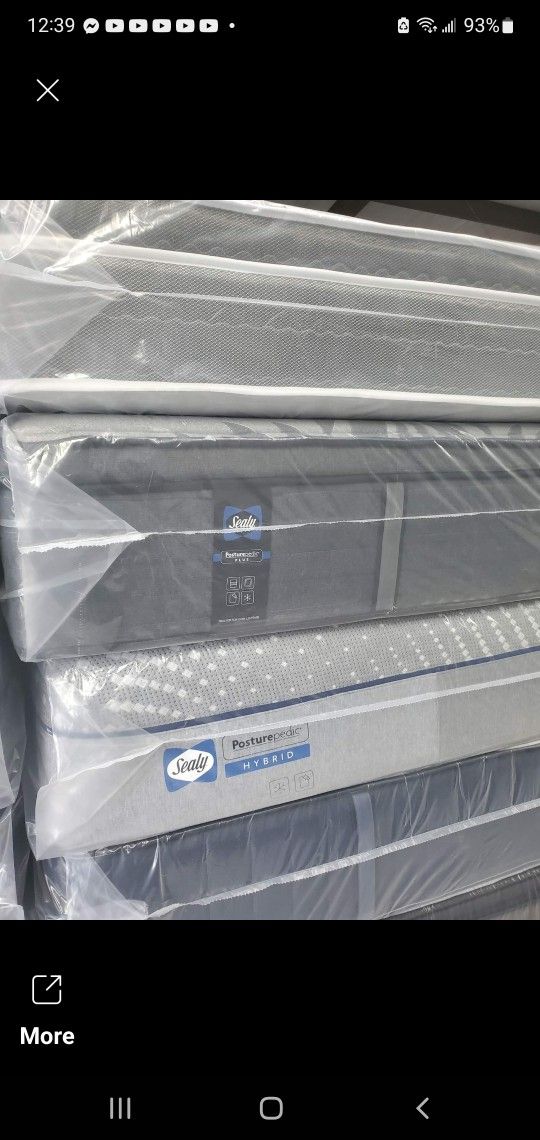 Queen bed pillow top can deliver