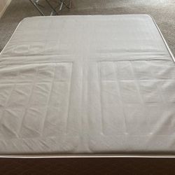 Beautiful Queen Bed With Frame 