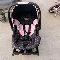 Eve Flo car seat with base