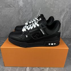 Louis Vuitton LV Trainers Black & White Sneaker