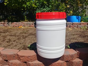 17 Gallon Food Grade Removable Top Barrels