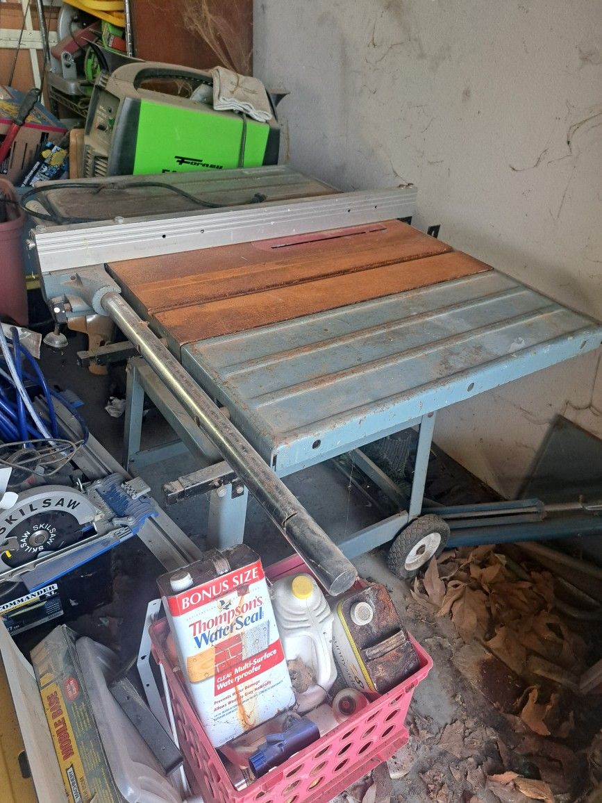 Delta Table Saw