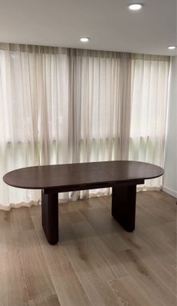 Modern Fluted Oak Extendable Dining Table